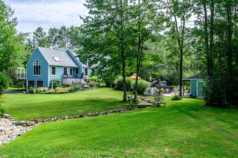 84 Winding Way, Yarmouth, ME 04096