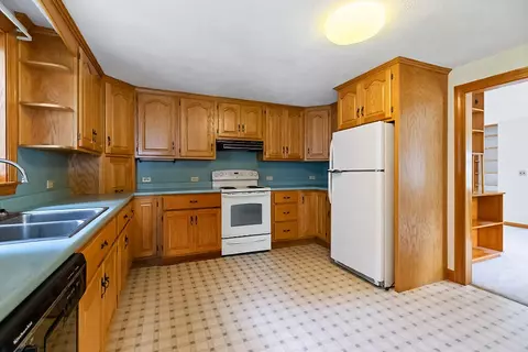 Kitchen - 30 Smith St, Augusta, ME 04330 photo 2 of 3