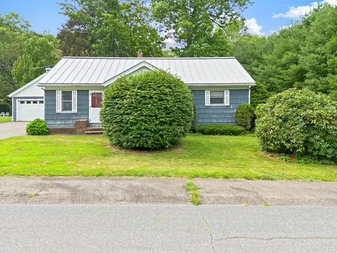 Exterior - 30 Smith St, Augusta, ME 04330 photo 5 of 10