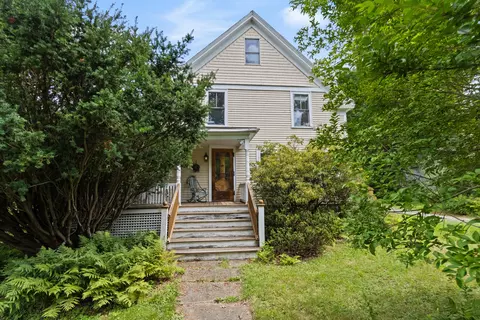 19 Pepperrell Rd, Kittery Point, ME 03905