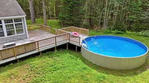Exterior - 10 Windsor Post Rd, Freeport, ME 04032 photo 5 of 7