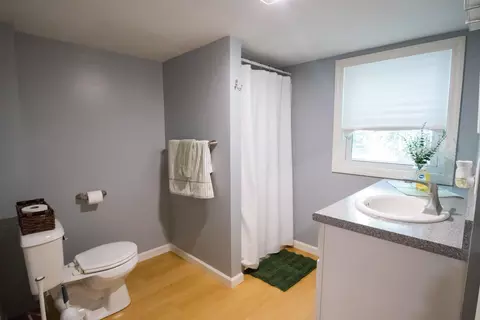 Bath - 167 Sunset Rd, Springvale, ME 04083 photo 2 of 3