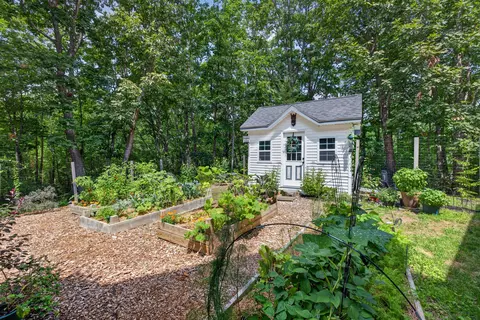 Exterior - 1 Otter Run Rd, Freeport, ME 04032 photo 6 of 15
