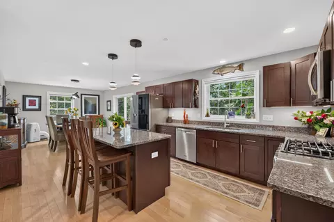 Kitchen - 1 Otter Run Rd, Freeport, ME 04032 photo 1 of 5