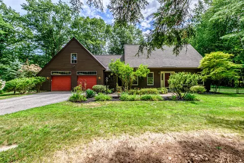 38 W Beech Ridge Rd, Scarborough, ME 04074