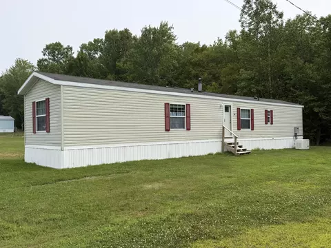 45 Church St #30, East Millinocket, ME 04430