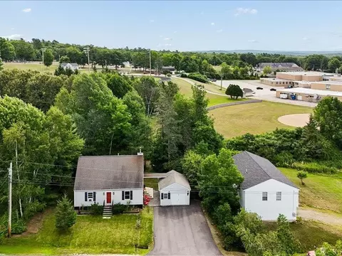 31 Forest Hl, Bucksport, ME 04416