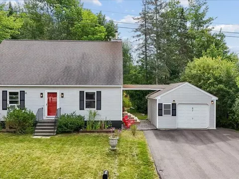 31 Forest Hl, Bucksport, ME 04416