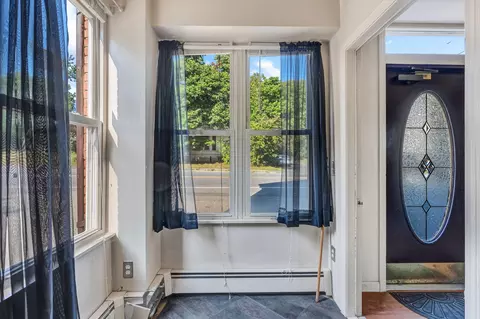 Entry Way - 43 State St, Brewer, ME 04412 photo 1 of 14