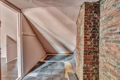Entry Way - 43 State St, Brewer, ME 04412 photo 13 of 14
