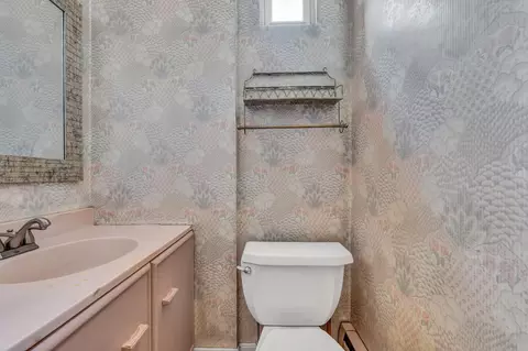 Bath - 43 State St, Brewer, ME 04412 photo 1 of 3