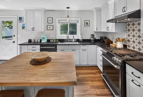 Kitchen - 7 New York St, Millinocket, ME 04462 photo 1 of 6