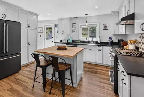 Kitchen - 7 New York St, Millinocket, ME 04462 photo 6 of 6