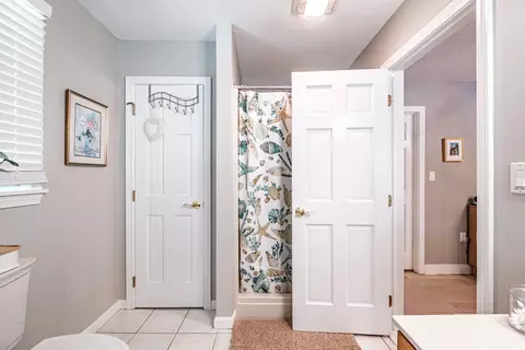 Bath - 37 Granite Rd, Naples, ME 04055 photo 4 of 5