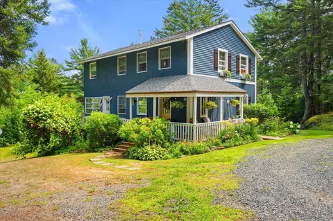 315 Hinckley Ridge Rd, Blue Hill, ME 04614