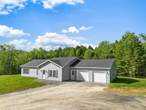 Exterior - 11 Maple Rd, Sidney, ME 04330 photo 2 of 13
