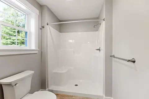 Bath - 11 Maple Rd, Sidney, ME 04330 photo 2 of 6
