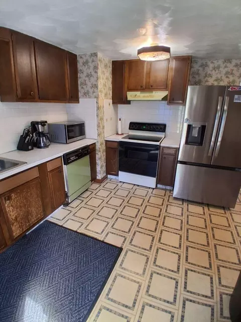 Kitchen - 106 Shaws Mill Rd, Gorham, ME 04038 photo 2 of 4