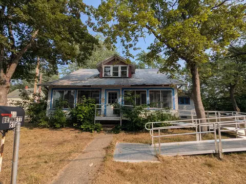 11 Bennett St, Sanford, ME 04073