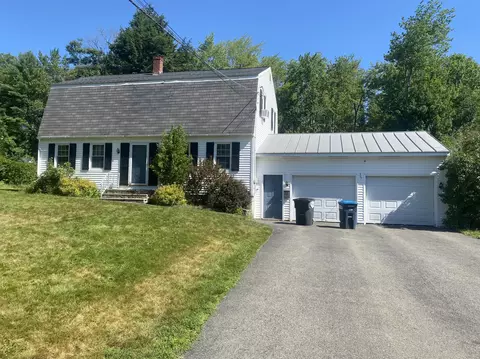 33 Oak Hill Dr, Oakland, ME 04963
