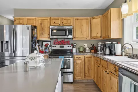Kitchen - 5 Cliff Dr, Windham, ME 04062 photo 5 of 7