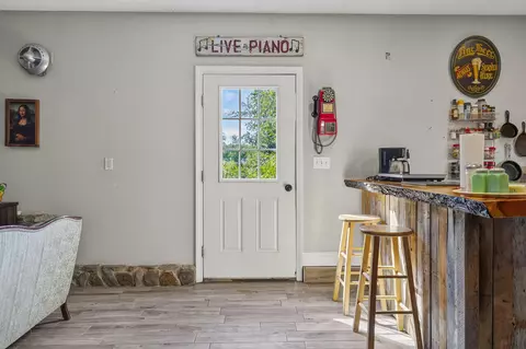Entry Way - 5 Cliff Dr, Windham, ME 04062 photo 4 of 5