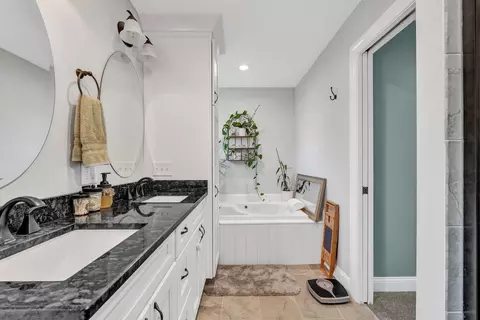 Bath - 52 Hunter Hill Rd, Durham, ME 04222 photo 6 of 11