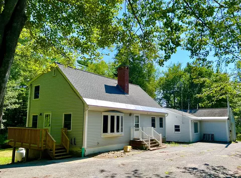37 E Ridge Rd, Southwest Harbor, ME 04679