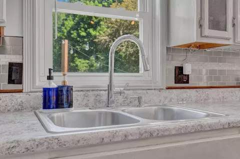 Kitchen - 4143 Union St, Levant, ME 04456 photo 4 of 6