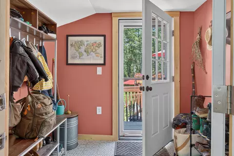 Entry Way - 27 Beach Rd, Windham, ME 04062 photo 8 of 13