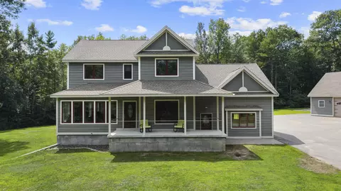 Exterior - 8 Badger Ln, Readfield, ME 04355 photo 17 of 23
