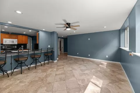 Living - 8 Badger Ln, Readfield, ME 04355 photo 14 of 16