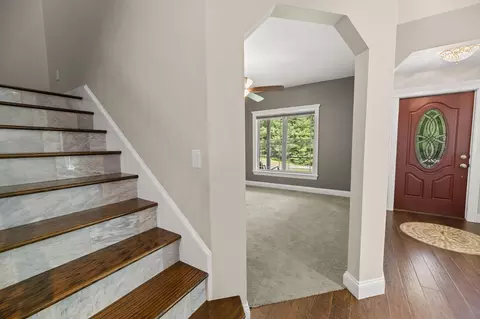 Entry Way - 8 Badger Ln, Readfield, ME 04355 photo 5 of 14