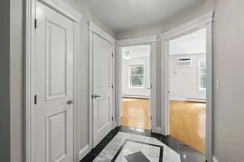 Entry Way - 8 Badger Ln, Readfield, ME 04355 photo 8 of 14