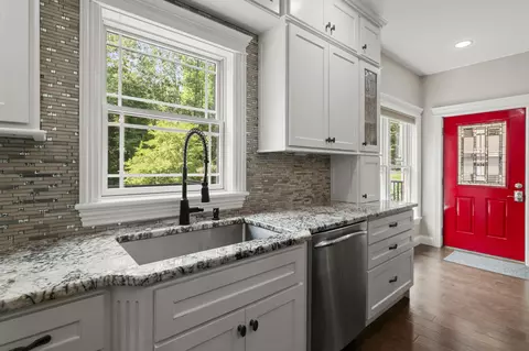 Kitchen - 8 Badger Ln, Readfield, ME 04355 photo 8 of 14