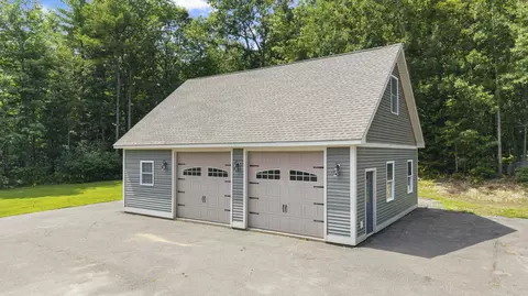 Exterior - 8 Badger Ln, Readfield, ME 04355 photo 16 of 23