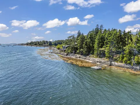 10 Tibetan Trak, Harpswell, ME 04079