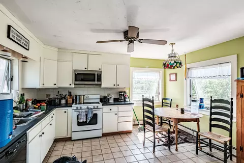 Kitchen - 970 River Rd, Dresden, ME 04342 photo 1 of 2