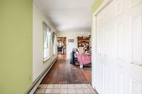 Entry Way - 970 River Rd, Dresden, ME 04342 photo 2 of 9