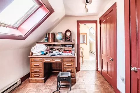 Entry Way - 970 River Rd, Dresden, ME 04342 photo 7 of 9