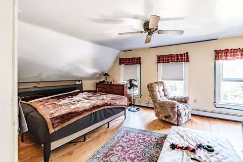 Bedroom - 970 River Rd, Dresden, ME 04342 photo 1 of 2