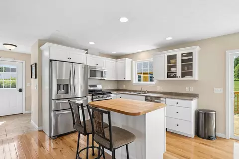 Kitchen - 176 Chute Rd, Windham, ME 04062 photo 1 of 2