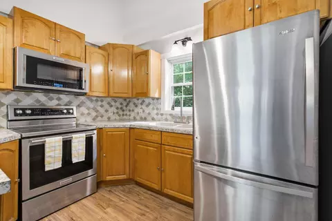 Kitchen - 543 River Rd, Windham, ME 04062 photo 2 of 2