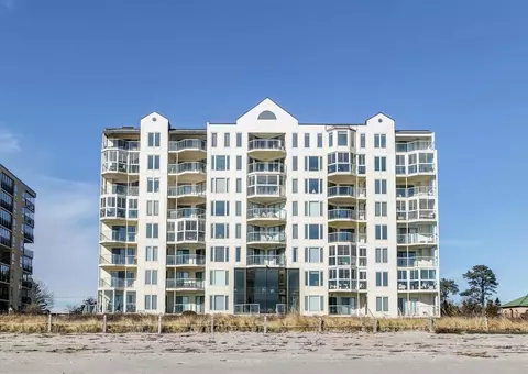 207 E Grand Ave #D8, Old Orchard Beach, ME 04064