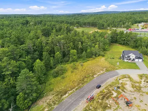 98 Fieldstone Dr, Augusta, ME 04330 photo 2