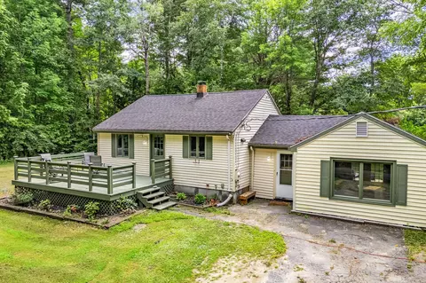 212 Annabessacook Rd, Monmouth, ME 04265