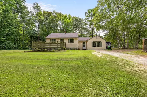 212 Annabessacook Rd, Monmouth, ME 04265