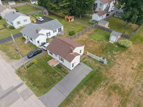 30 Daytona St, South Portland, ME 04106