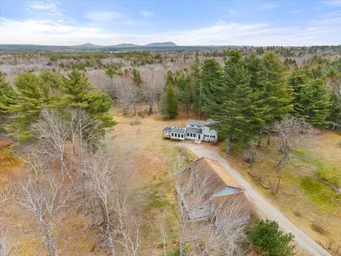 96 Coffin Rd, Hancock, ME 04640