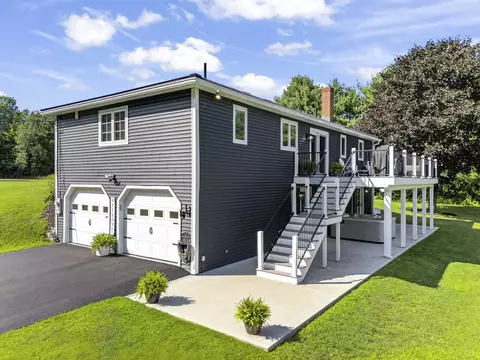 389 Ridge Rd, Fairfield, ME 04937